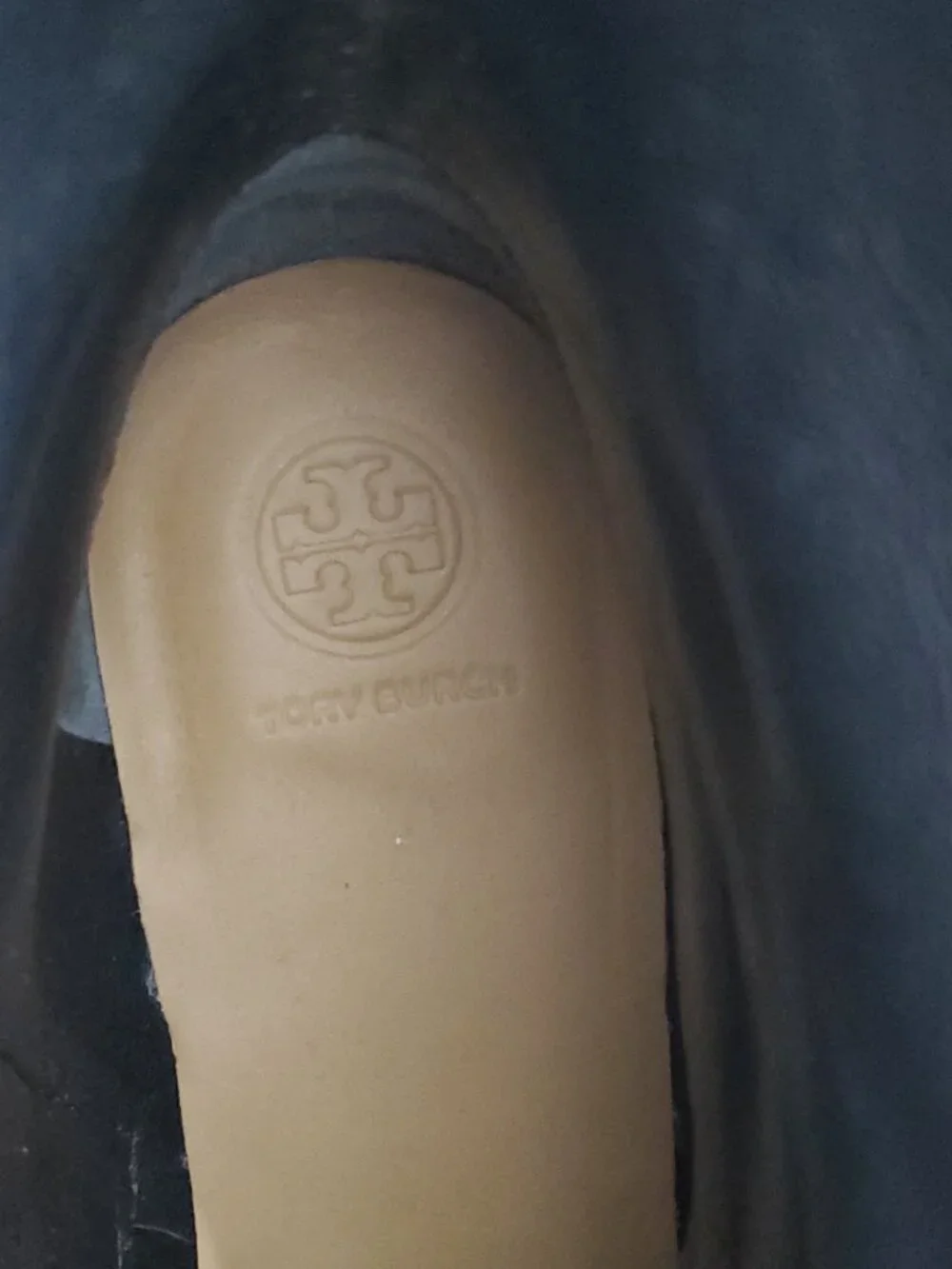 Tory Burch excellent pre